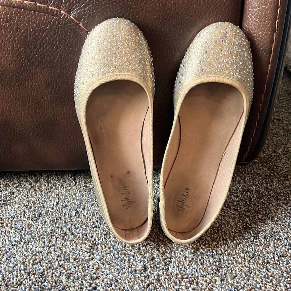 Ladies glitter flats